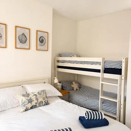 Granby House Apartments, 1, Ground Floor, Old Town, 5 Minutes Walk To South Bay Beach, Free On Street Parking Appartement Scarborough