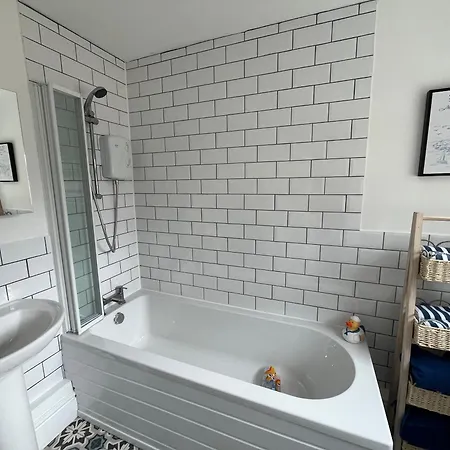 Appartement Granby House Apartments, 1, Ground Floor, Old Town, 5 Minutes Walk To South Bay Beach, Free On Street Parking *